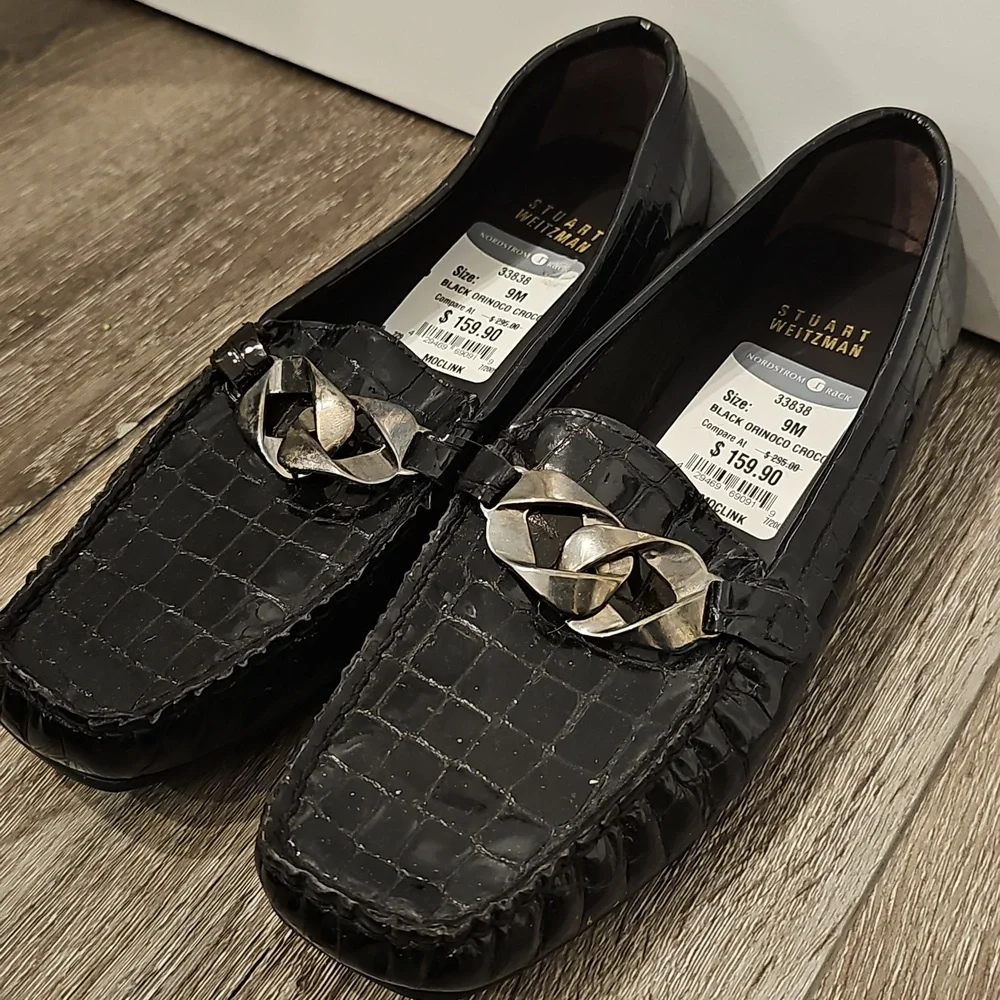 [NEW] STUART WEITZMAN Crocodile Loafers in Black Patent Leather NWT